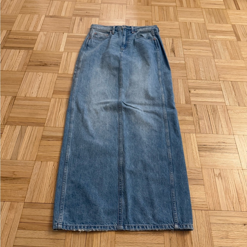 Denim jeans, never worn before